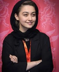 نگار مقدم