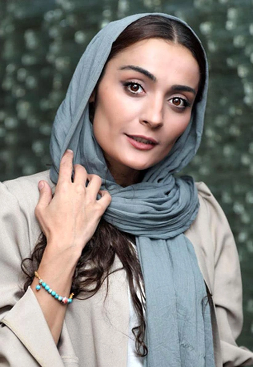 السا فیروزآذر