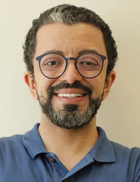 فرزین محدث