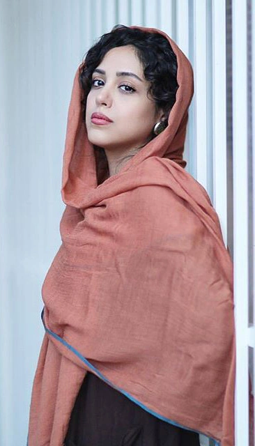 هنگامه حمیدزاده