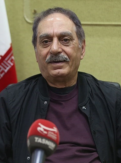 اکبر معززی